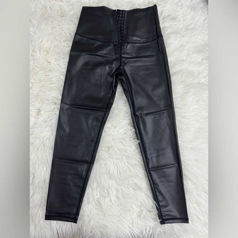 Latex black leggings Size L but fit like M